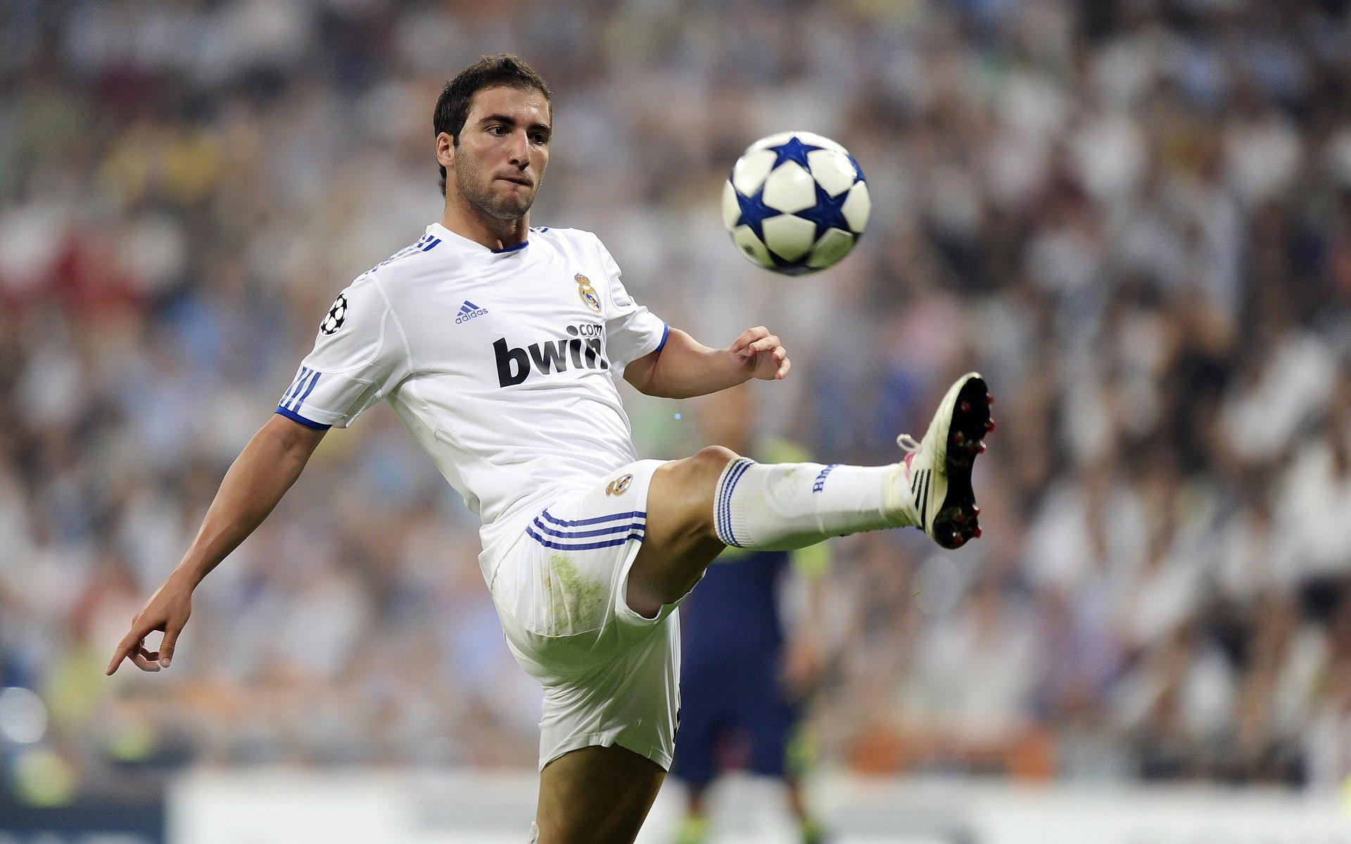 巴黎圣日耳曼酝酿历史性举措，恩里克或获终身合同，姆巴佩离队后他率队重塑辉煌